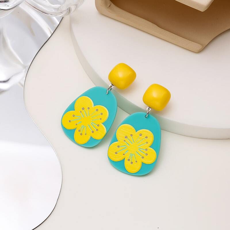 

Floral Pattern Earrings, Multicolor