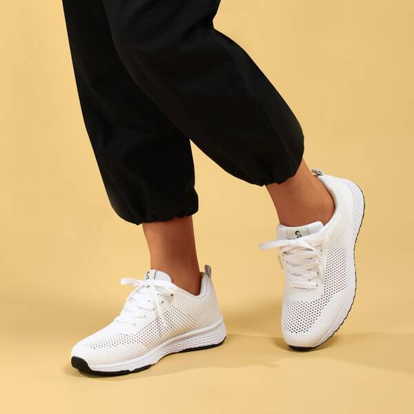 

Minimalist Lace Up Front Running Shoes, White