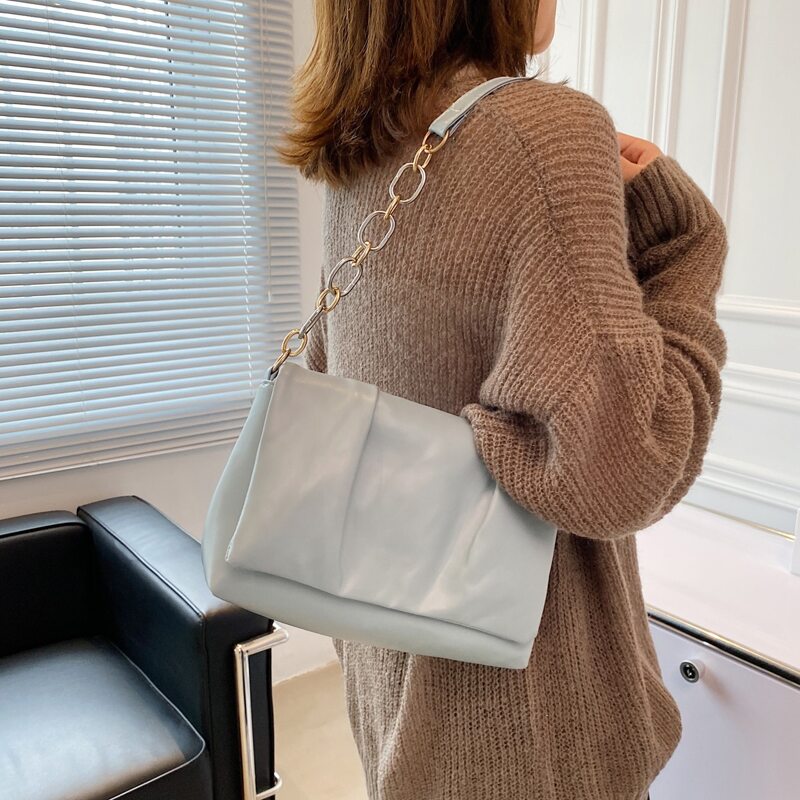 

Solid Ruched Design Chain Shoulder Bag, Blue
