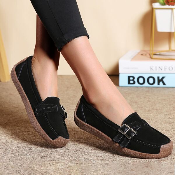 

Buckle Decor Leather Loafers, Black