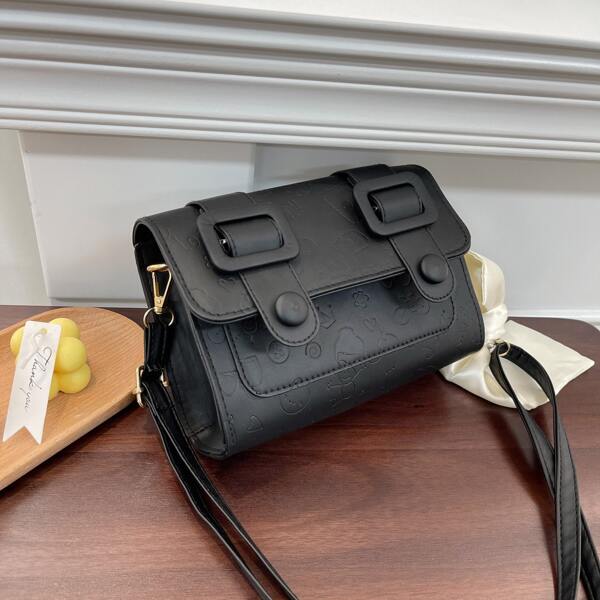

Cartoon Embossed Buckle Decor Crossbody Bag, Black