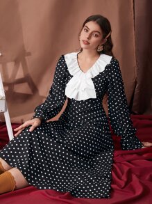 SHEIN Vestido de lunares de manga con volante ribete con fruncido - Blanco y Negro - Ver 1