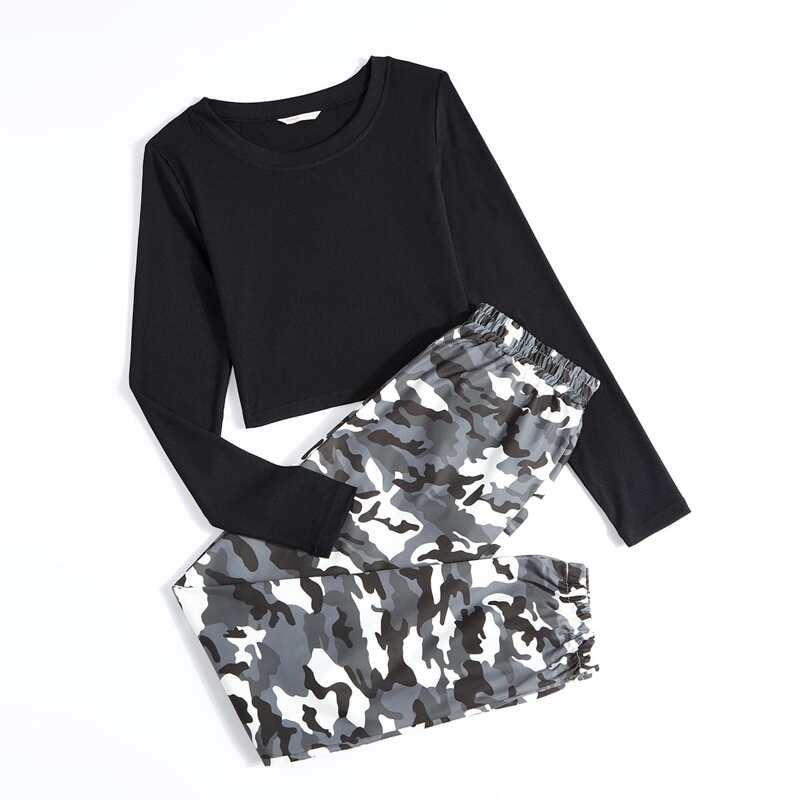 

Solid Tee & Camo Print Pants, Multicolor