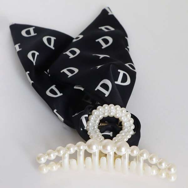 

Ribbon Decor Hair Claw, Black