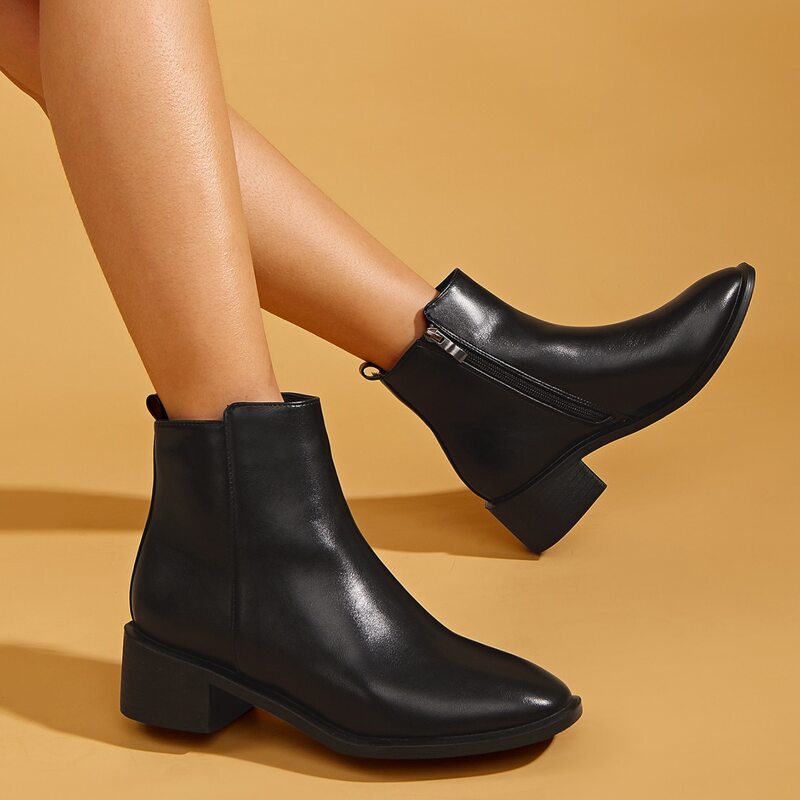 

Minimalist Side Zipper Classic Boots, Black