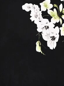 Camiseta con estampado floral de manga corta - Negro - Ver 4