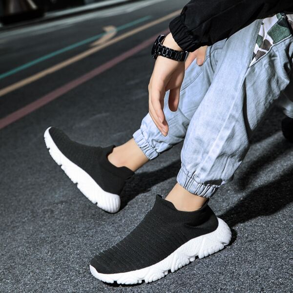 

Men Knit Detail Slip On Running Shoes, Black and white