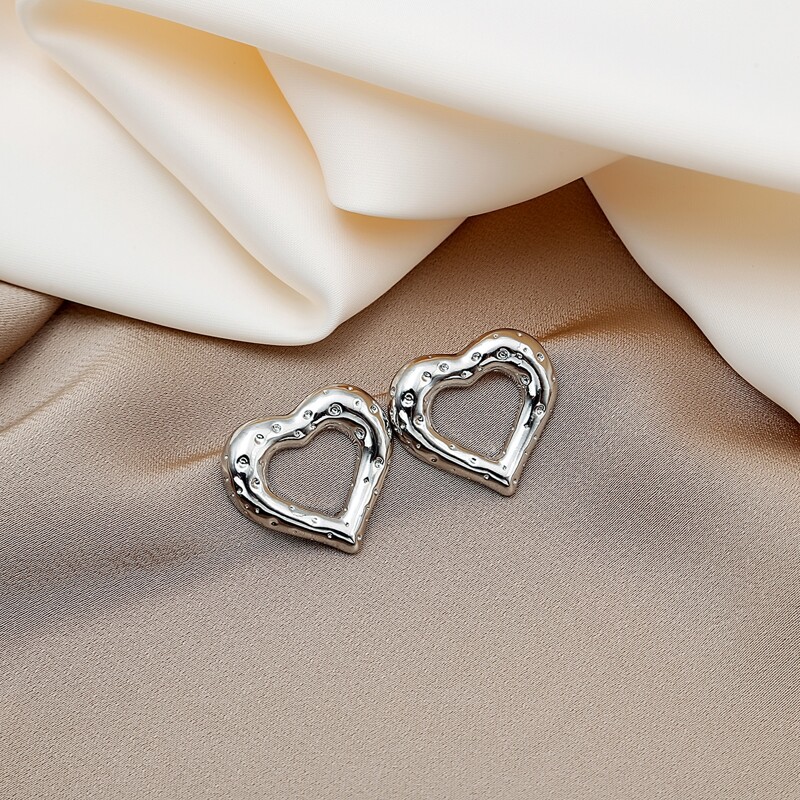 

Heart Decor Stud Earrings, Silver