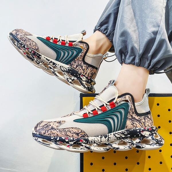 

Men Colorblock Textured Chunky Sneakers, Multicolor