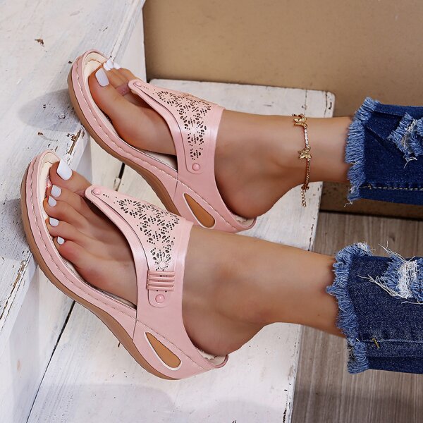 

Hollow Out Design Post Toe Wedge Sandals, Pink