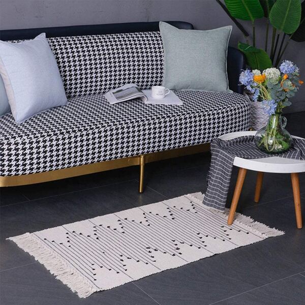 

Woven Tassel Floor Mat, Black and white