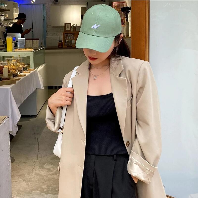 

Letter Graphic Embroidery Baseball Cap, Green
