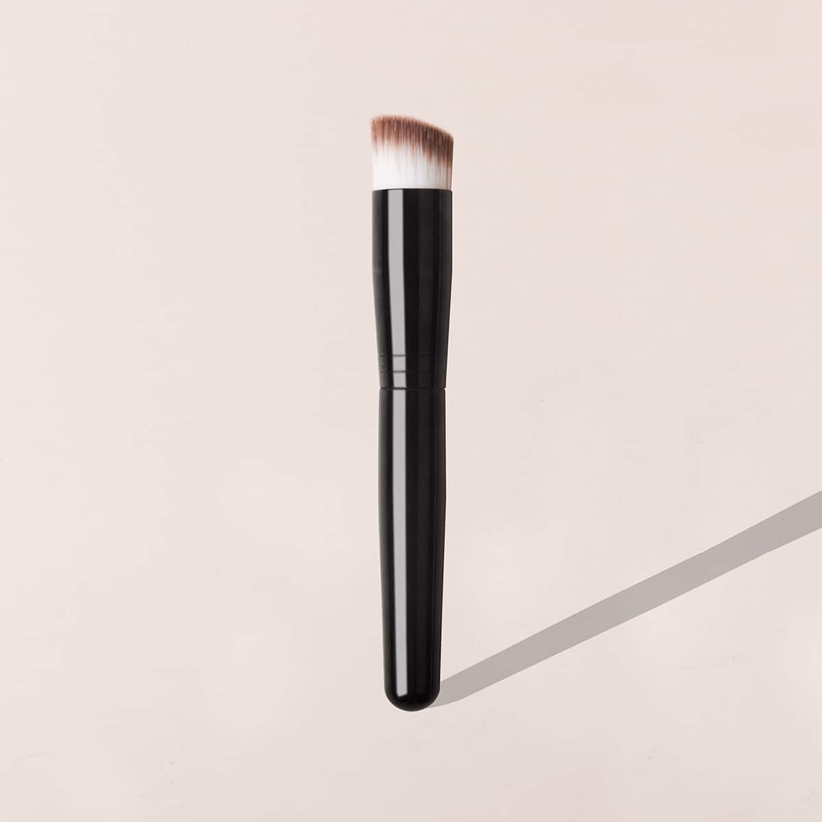 

1pc Foundation Brush, Black
