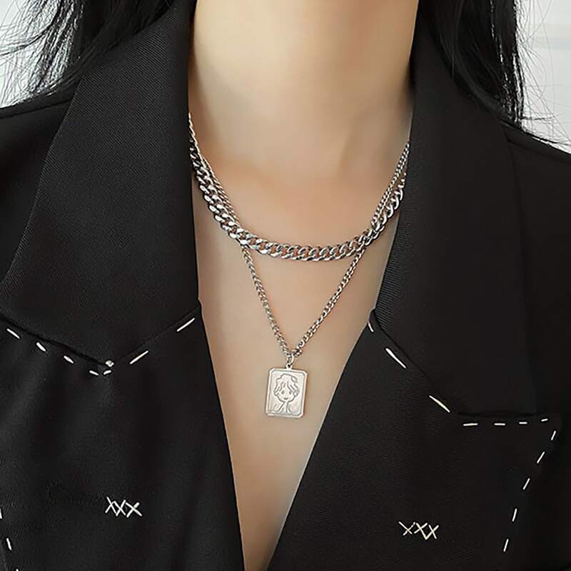 

Figure Graphic Layered Chain Necklace, Silver