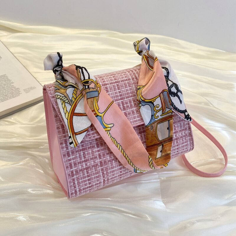 

Flap Shoulder Bag, Pink