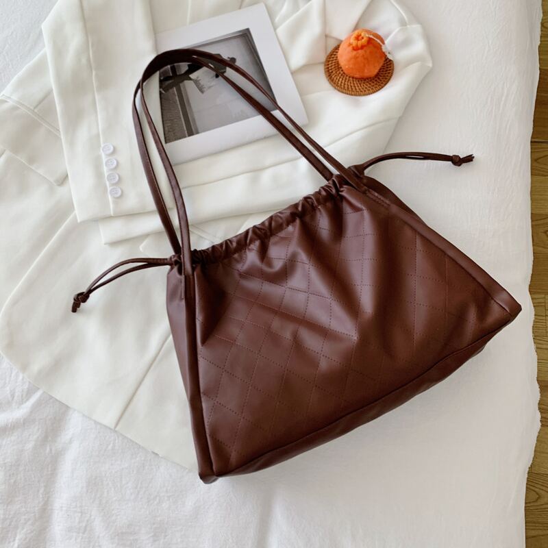 

Minimalist Shoulder Bag, Brown