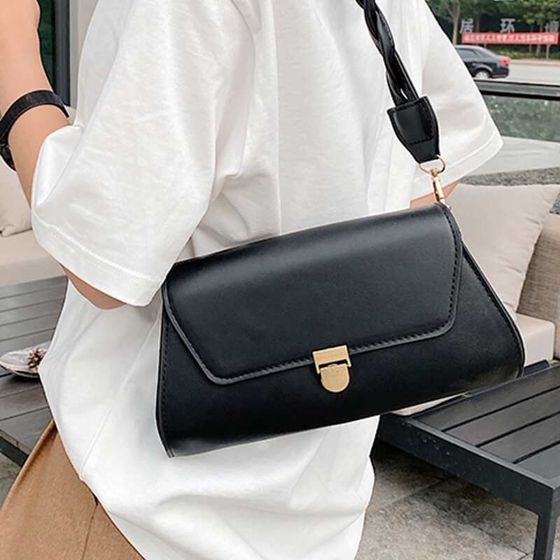 

Minimalist Shoulder Bag, Black