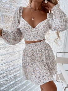 SHEIN Holidaya 小碎花雞心領口荷葉袖上衣和荷葉邊半身裙