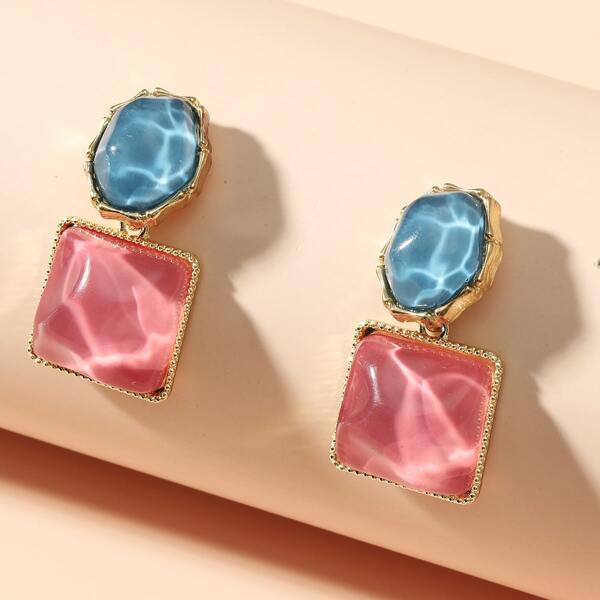 

Resin Geo Decor Drop Earrings, Burgundy