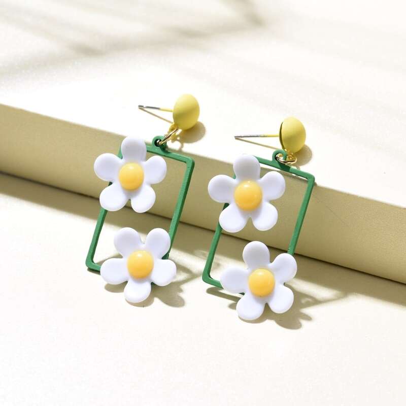 

Flower Drop Earrings, Multicolor