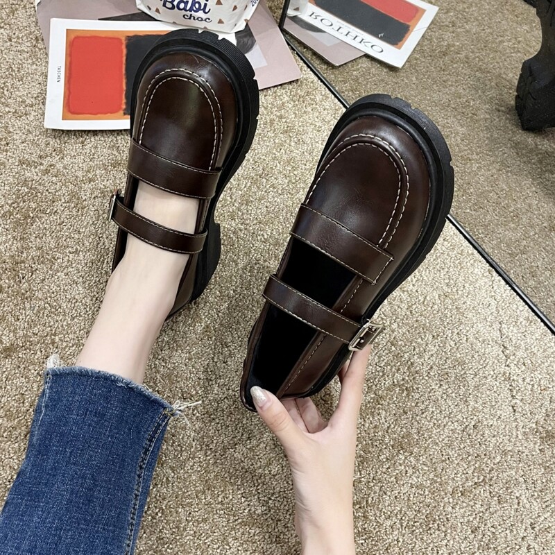 

Minimalist Mary Jane Flats, Brown