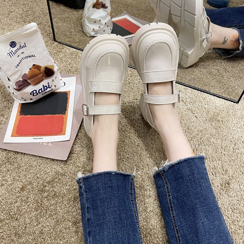 

Buckle Decor Mary Jane Flats, White