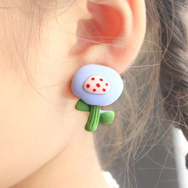 

2pcs Toddler Girls Flower Decor Ear Cuff, Multicolor