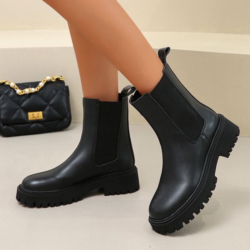 

Minimalist Slip-On Chelsea Boots, Black