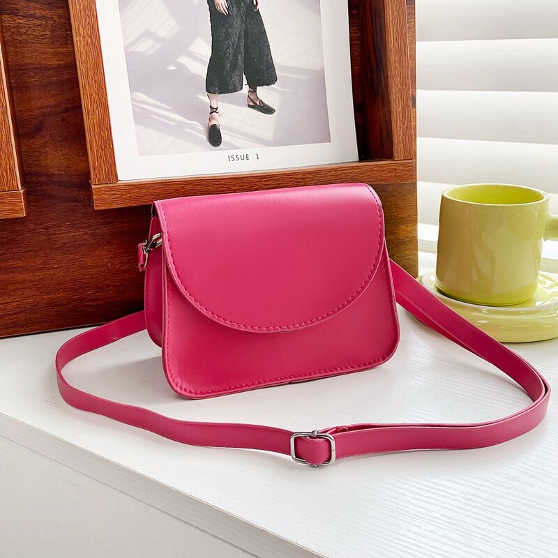 

Minimalist Saddle Bag, Hot pink