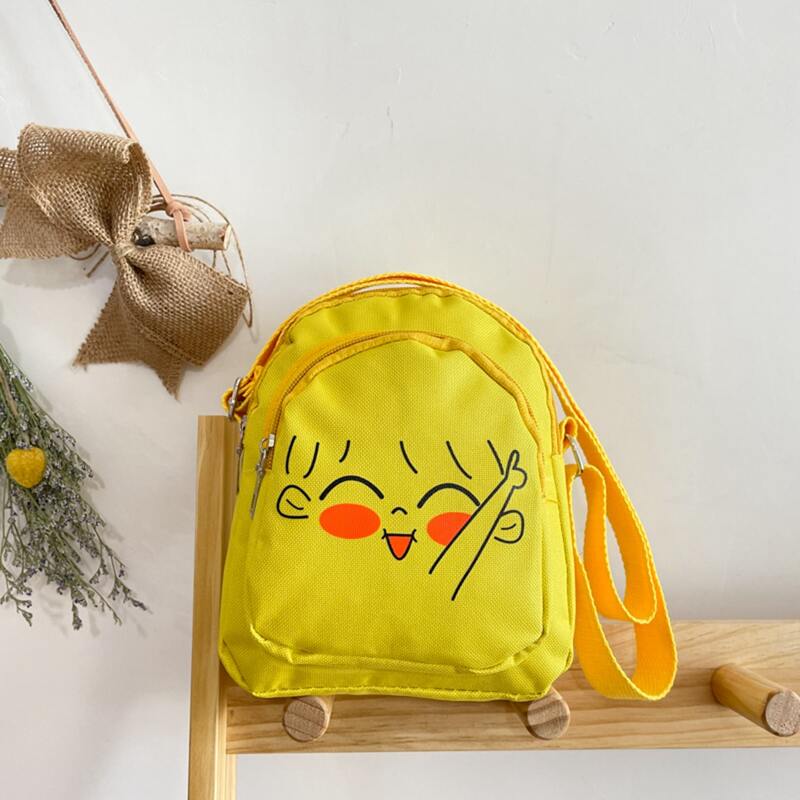 

Figure Print Crossbody Bag, Yellow