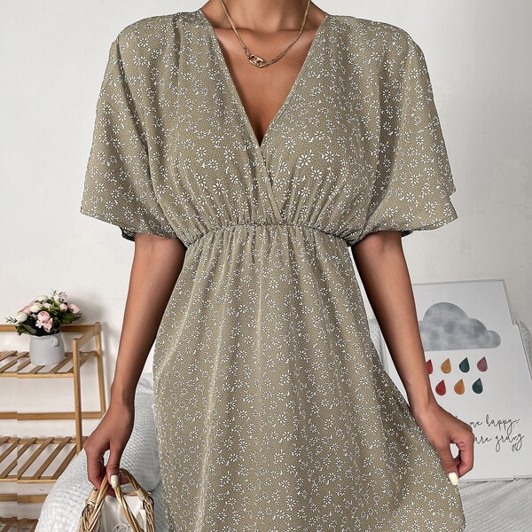 

Ditsy Floral Batwing Sleeve Dress, Multicolor
