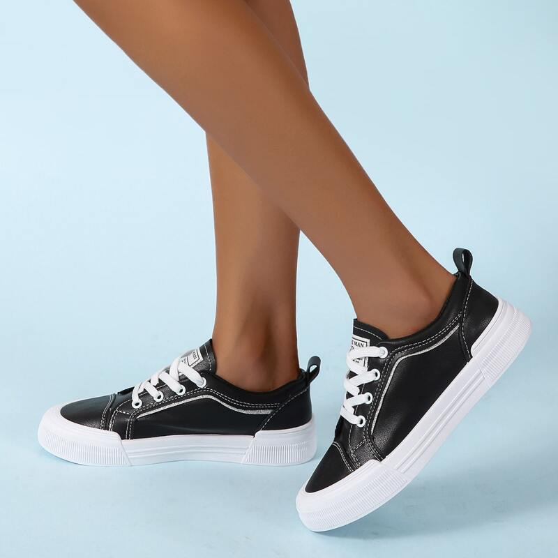 

Minimalist Lace-up Front Shoes, Black