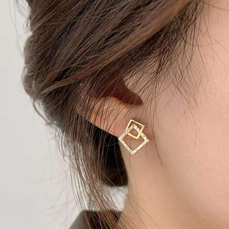 

Rhinestone Decor Earrings, Gold