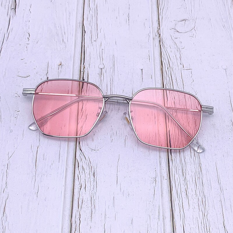 

Square Frame Sunglasses