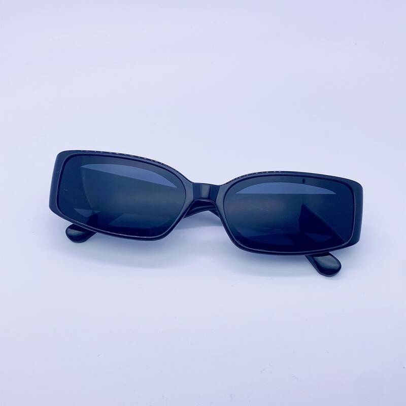 

Square Frame Sunglasses