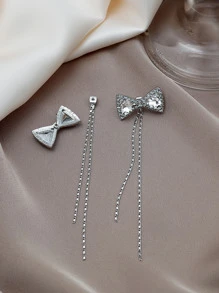 Bông tai thả tua kim loại được trang trí bằng nơ rhinestone - Bạc - Xem 3