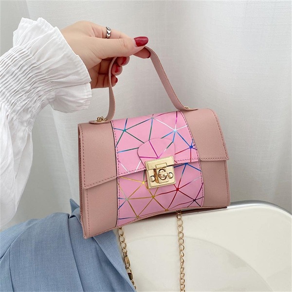

Geo Graphic Flap Chain Bag, Pink