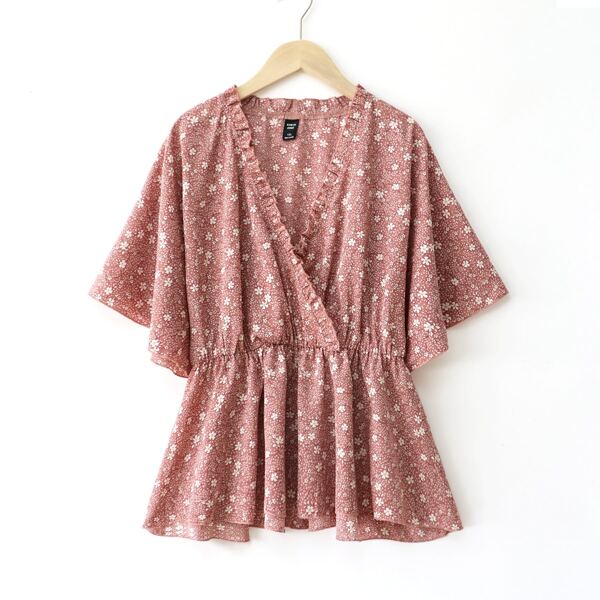 

Plus Ditsy Floral Surplice Neck Butterfly Sleeve Blouse, Dusty pink