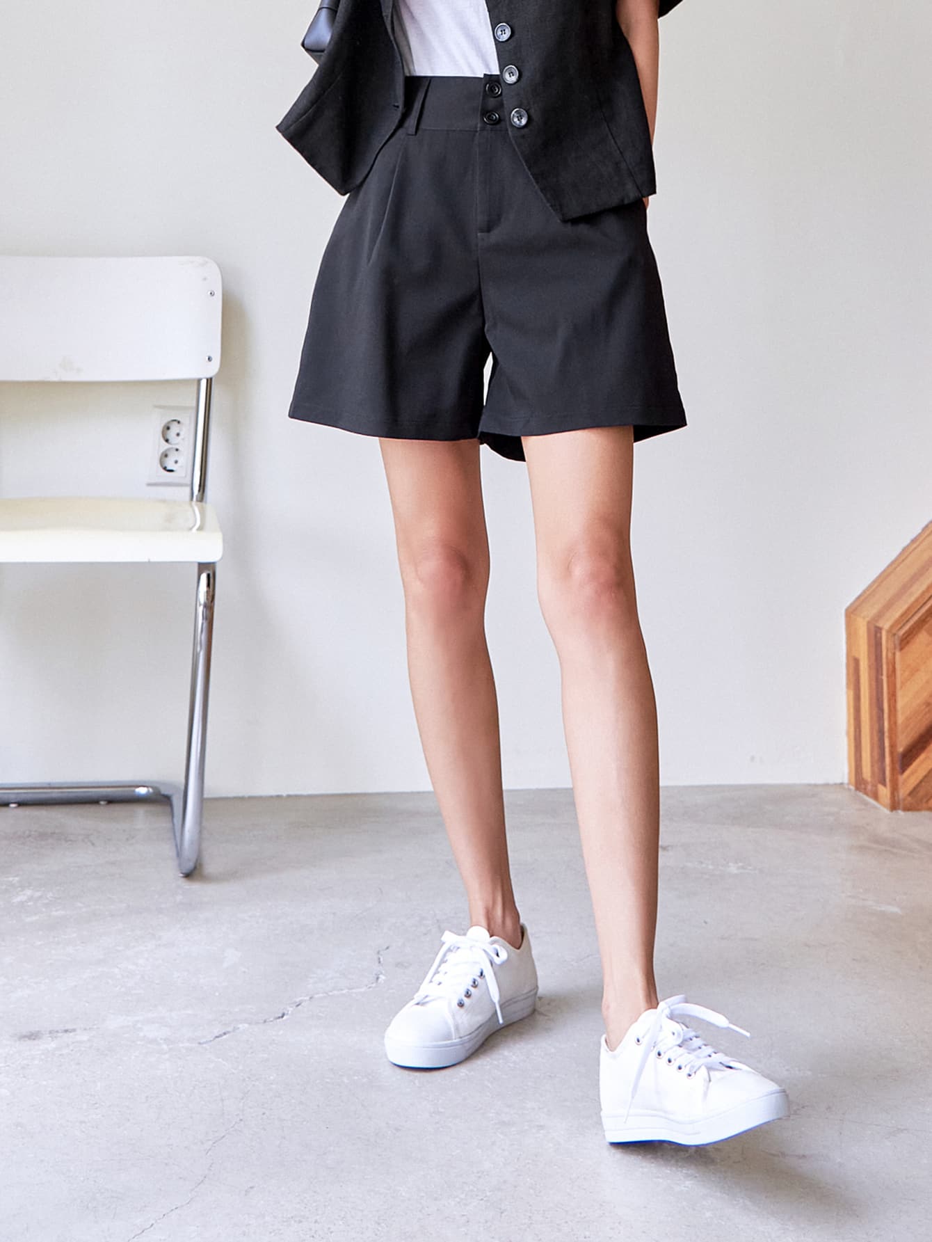 Solid Wide Leg Shorts