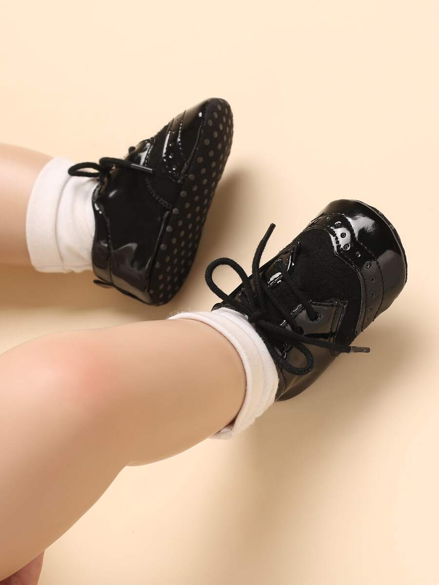 1 Pair Soft Bottom Flat Baby Shoes With Front Tie Decor, For 0-1 Years Old - Black - View 1