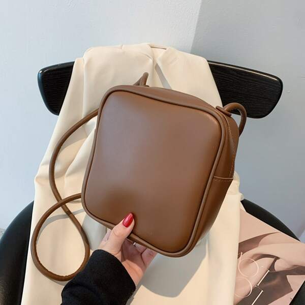 

Minimalist Crossbody Bag, Brown