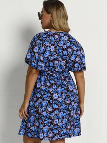 SHEIN LUNE Plus Allover Floral Print Dress Without Belt - Multicolor - View 2