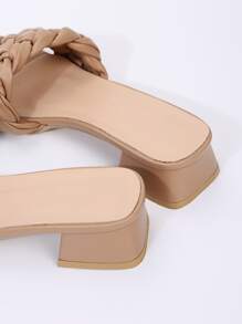 Sandalias de verano con tira tejida, tacón grueso y punta cuadrada, tipo chancletas