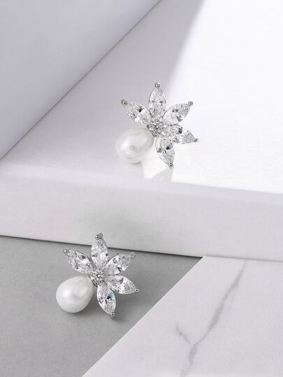 Cubic Zirconia Decor Stud Earrings