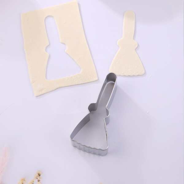 

1pc Halloween Broom Shaped Mold, Silver