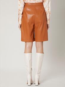 MOTF PREMIUM 再生滌PU皮革百慕大短褲