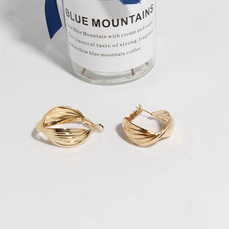 

Simple Hoop Earrings, Gold