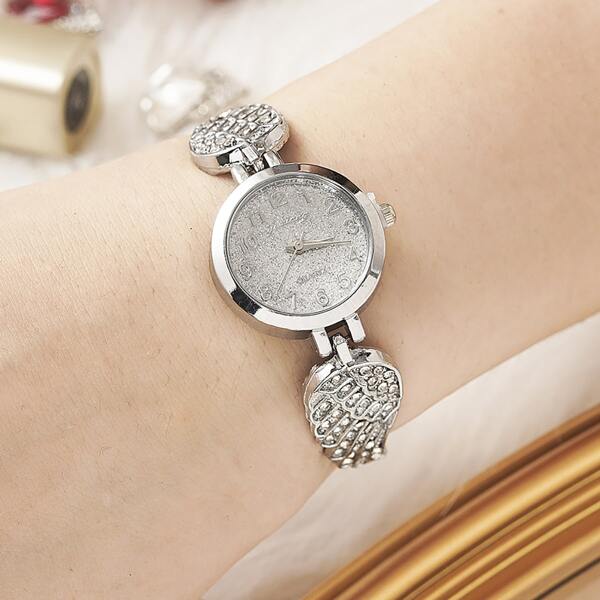 

Rhinestone Decor Round Pointer Quartz Watch