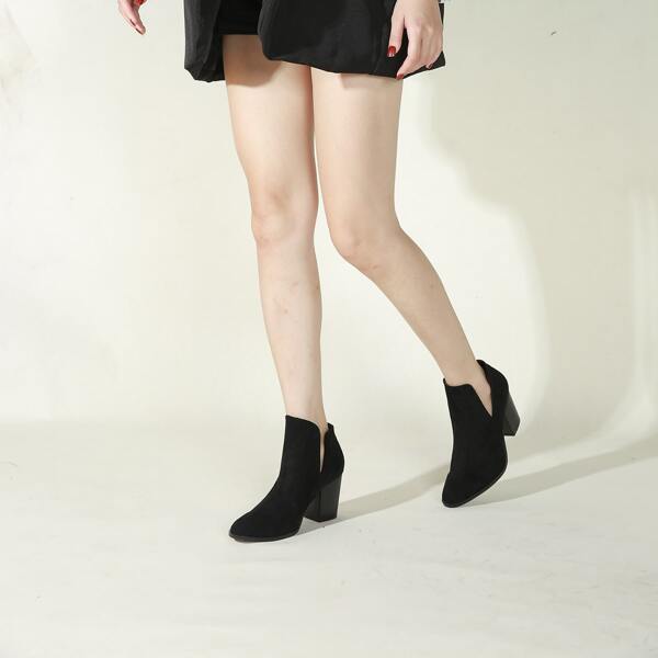 

Minimalist Cut Out Slip-On Fashion Boots, Black
