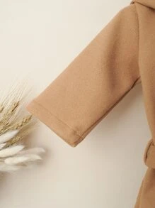 嬰兒素色腰帶前紐扣連帽花呢外套